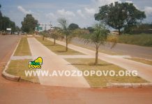 SERRA DO SALITRE: JOVENS SÃO ASSALTADOS POR DOIS AUTORES, QUANDO CAMINHAVAM PELA AVENIDA JOÃO MARIANO, UM DOS AUTORES ENCOSTOU A PONTA DA FACA NAS COSTAS DE UM DOS JOVENS E SOB AMEAÇA, ORDENOU QUE AS VÍTIMAS ENTREGASSE O APARELHO CELULAR E A BLUSA DE FRIO.