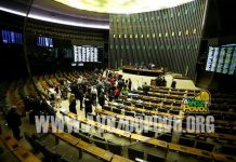 PROJETO QUE PREVÊ ‘ESCOLA SEM PARTIDO’ EM MINAS COMEÇA A TRAMITAR NA ASSEMBLEIA.