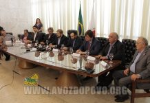 POLÍTICA: ACORDO ENTRE “OPOSIÇÃO” E “GOVERNO” NA ASSEMBLEIA GARANTIRÁ 13º SALÁRIO INTEGRAL EM 2019 PARA SERVIDORES.