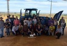 Assentamento 02 de Novembro Recebe Trator 0km.