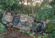 Condutora cochila ao volante e carro tomba na Br.146 em Cruzeiro da Fortaleza.